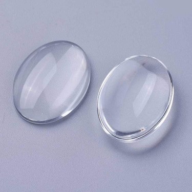Cabochon oval din sticlă transparentă