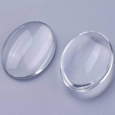 Cabochon oval din sticlă transparentă