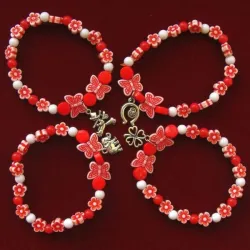 Bratari martisor 8mm floricele si charm